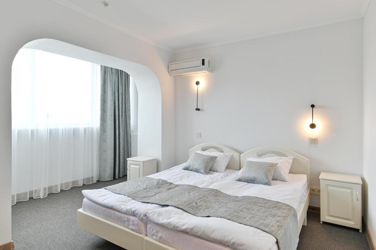 Makis Hotel Spa Poddubtsy 외부 사진